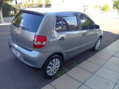 VOLKSWAGEN FOX 1.6 PLUS 2006/2007 ALTERNATIVA VEÍCULOS LAJEADO / Carros no Vale