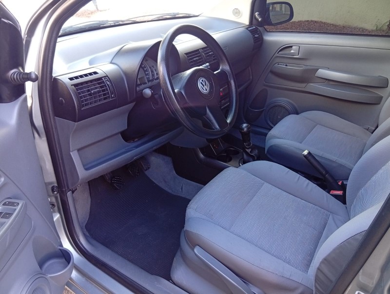 VOLKSWAGEN FOX 1.6 PLUS 2006/2007 ALTERNATIVA VEÍCULOS LAJEADO / Carros no Vale