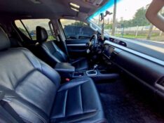 TOYOTA HILUX CD SR 4X4 2.8 TDI DIESEL AUT. 2019/2020 CRUZEIRO MULTIMARCAS CRUZEIRO DO SUL / Carros no Vale