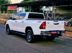 TOYOTA HILUX CD SR 4X4 2.8 TDI DIESEL AUT. 2019/2020 CRUZEIRO MULTIMARCAS CRUZEIRO DO SUL / Carros no Vale