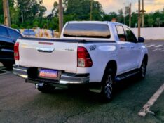 TOYOTA HILUX CD SR 4X4 2.8 TDI DIESEL AUT. 2019/2020 CRUZEIRO MULTIMARCAS CRUZEIRO DO SUL / Carros no Vale