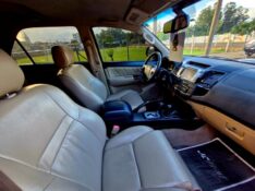 TOYOTA HILUX 3.0 SRV 4X4 CD 16V TURBO INTERCOOLER DIESEL 4P AUTOMÁTICO 2014/2014 CRUZEIRO MULTIMARCAS CRUZEIRO DO SUL / Carros no Vale