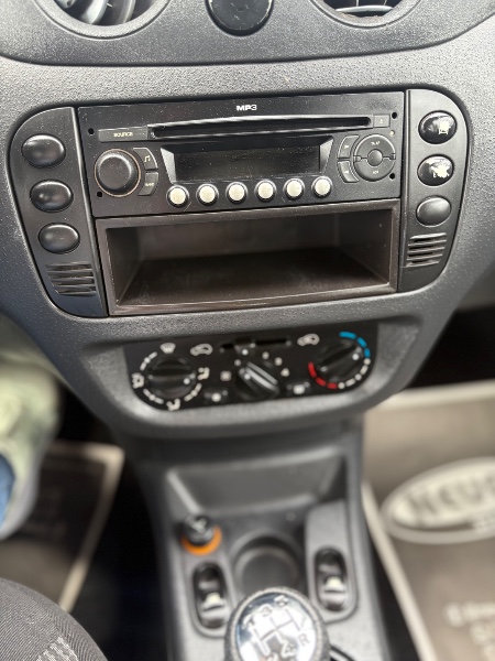 CITROEN C3 1.4 SONORA GLX 8V /2009 NEURI VEÍCULOS LAJEADO / Carros no Vale