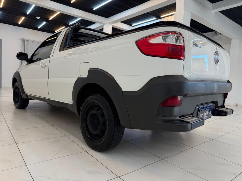 FIAT STRADA HARD WORK 1.4 CS 2017/2017 LUCAS AUTOMÓVEIS BOM RETIRO DO SUL / Carros no Vale