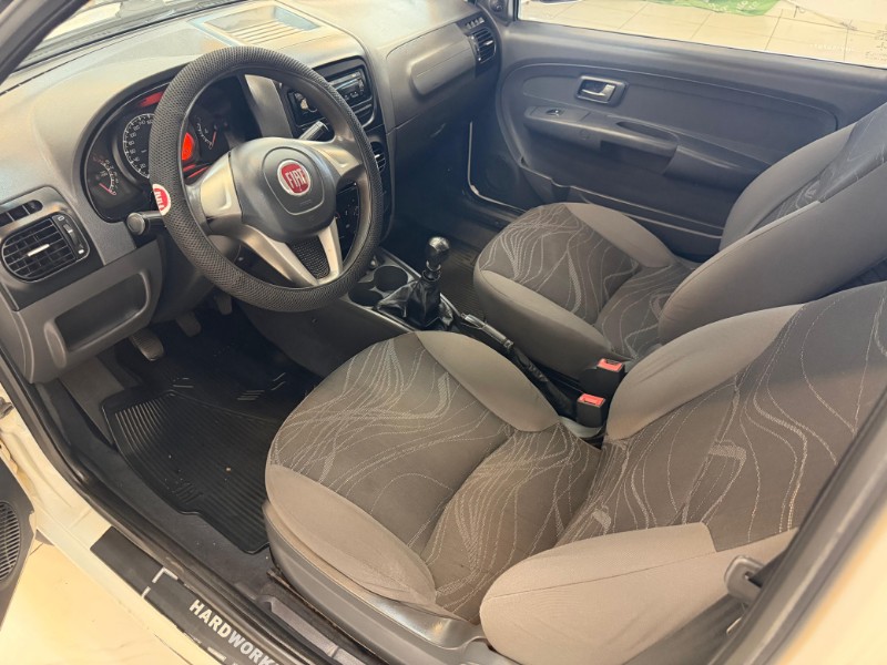 FIAT STRADA HARD WORK 1.4 CS 2017/2017 LUCAS AUTOMÓVEIS BOM RETIRO DO SUL / Carros no Vale