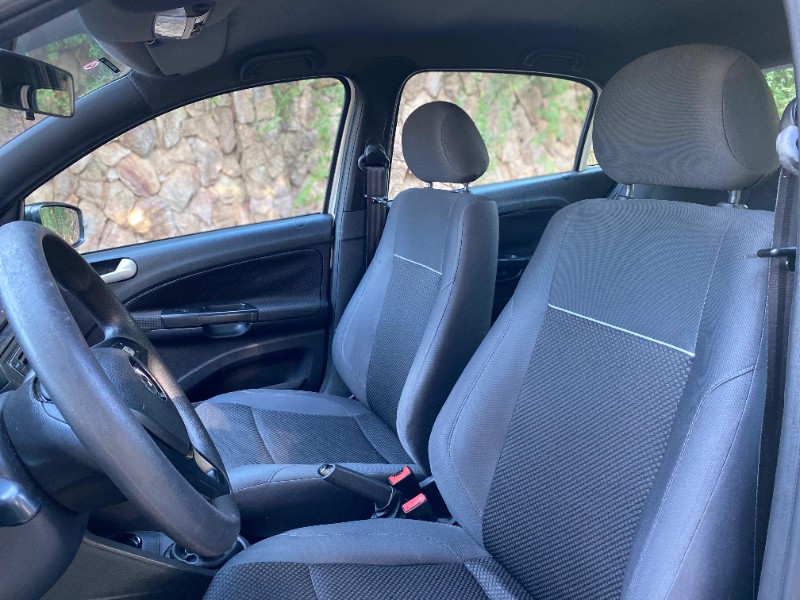 VOLKSWAGEN GOL TRACK 1.0 MI 2016/2017 ESTAÇÃO DO CARRO ESTRELA / Carros no Vale VOLKSWAGEN GOL TRACK 1.0 MI 2016/2017 ESTAÇÃO DO CARRO ESTRELA / Carros no Vale