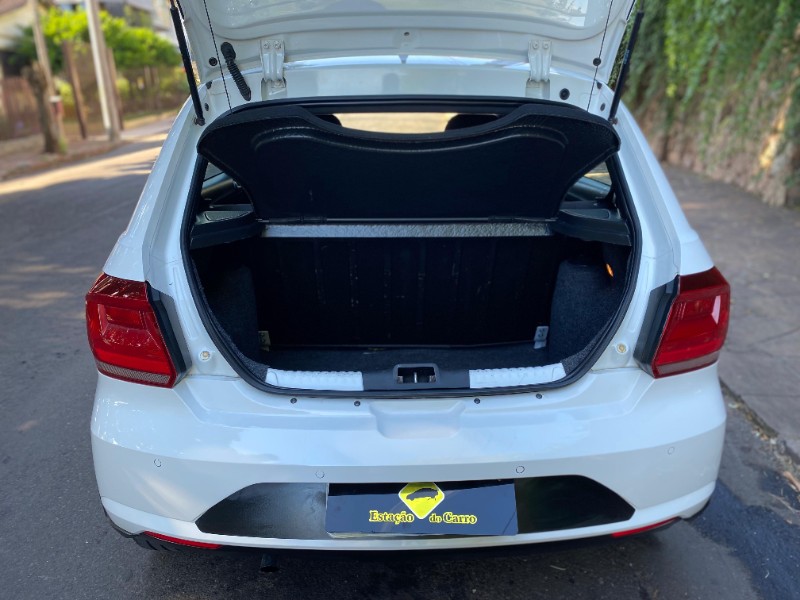 VOLKSWAGEN GOL TRACK 1.0 MI 2016/2017 ESTAÇÃO DO CARRO ESTRELA / Carros no Vale VOLKSWAGEN GOL TRACK 1.0 MI 2016/2017 ESTAÇÃO DO CARRO ESTRELA / Carros no Vale