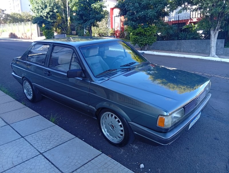 VOLKSWAGEN VOYAGE GL 1.8 1992/1993 ALTERNATIVA VEÍCULOS LAJEADO / Carros no Vale