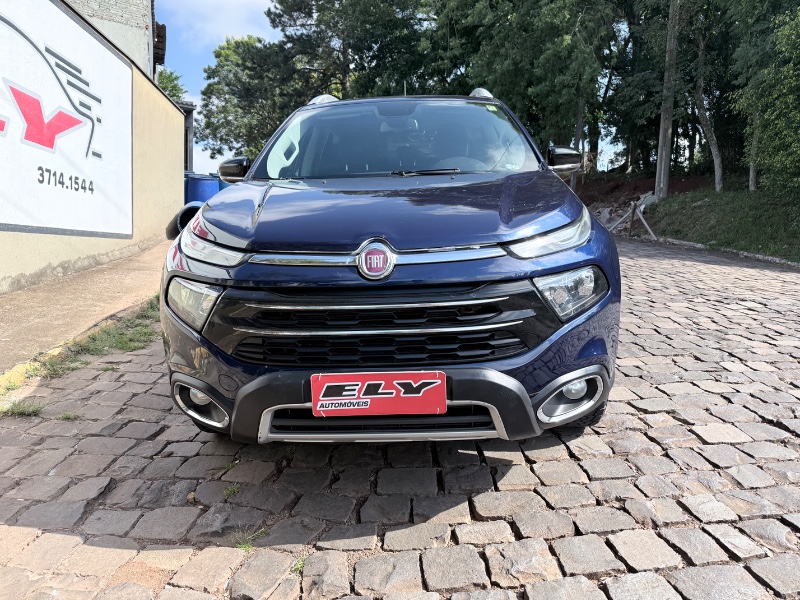 FIAT TORO 2.0 16V TURBO DIESEL VOLCANO 4WD 2020/2020 ELY AUTOMÓVEIS LAJEADO / Carros no Vale