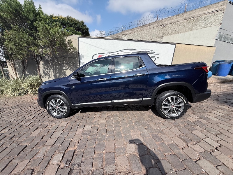 FIAT TORO 2.0 16V TURBO DIESEL VOLCANO 4WD 2020/2020 ELY AUTOMÓVEIS LAJEADO / Carros no Vale