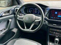 VOLKSWAGEN T-CROSS COMFORTLINE 200 TSI 2022/2022 SÉTIMA VEÍCULOS GUAPORÉ / Carros no Vale