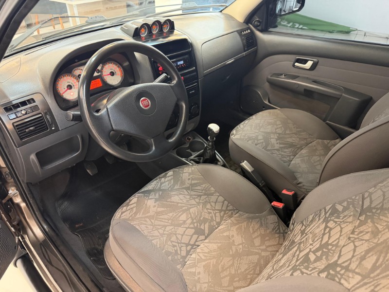 FIAT STRADA 1.8 MPI ADVENTURE CD 2010/2010 LUCAS AUTOMÓVEIS BOM RETIRO DO SUL / Carros no Vale