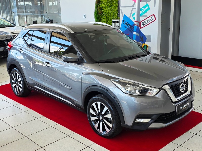 NISSAN KICKS 1.6 16V FLEXSTART SL 4P XTRONIC 2017/2018 DUARTE VEÍCULOS PORTO ALEGRE / Carros no Vale NISSAN KICKS 1.6 16V FLEXSTART SL 4P XTRONIC 2017/2018 DUARTE VEÍCULOS PORTO ALEGRE / Carros no Vale