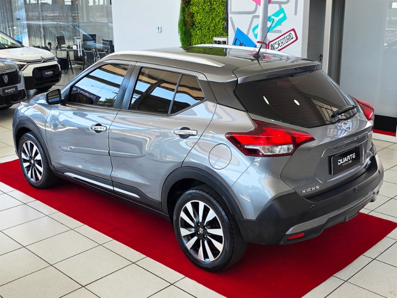 NISSAN KICKS 1.6 16V FLEXSTART SL 4P XTRONIC 2017/2018 DUARTE VEÍCULOS PORTO ALEGRE / Carros no Vale NISSAN KICKS 1.6 16V FLEXSTART SL 4P XTRONIC 2017/2018 DUARTE VEÍCULOS PORTO ALEGRE / Carros no Vale
