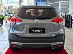 NISSAN KICKS 1.6 16V FLEXSTART SL 4P XTRONIC 2017/2018 DUARTE VEÍCULOS PORTO ALEGRE / Carros no Vale
