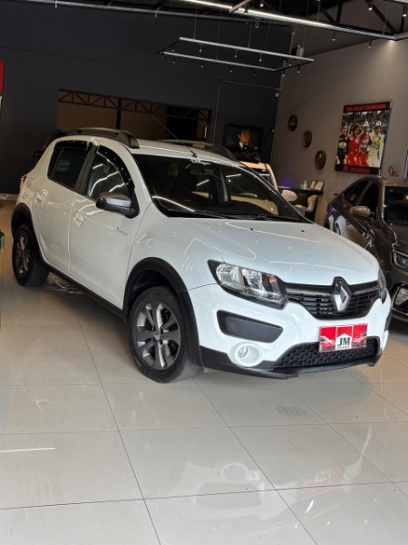 RENAULT SANDEIRO STEPWAY 1.6 * 2017/2017 JM AUTOMÓVEIS VENÂNCIO AIRES / Carros no Vale