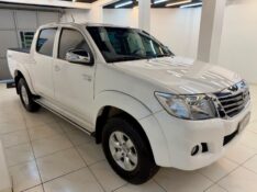 TOYOTA HILUX CABINE DUPLA 2.7 SRV CD 4X4 2014/2014 LUCAS AUTOMÓVEIS BOM RETIRO DO SUL / Carros no Vale