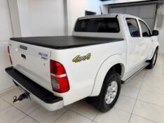 TOYOTA HILUX CABINE DUPLA 2.7 SRV CD 4X4 2014/2014 LUCAS AUTOMÓVEIS BOM RETIRO DO SUL / Carros no Vale