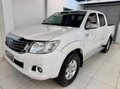 TOYOTA HILUX CABINE DUPLA 2.7 SRV CD 4X4 2014/2014 LUCAS AUTOMÓVEIS BOM RETIRO DO SUL / Carros no Vale