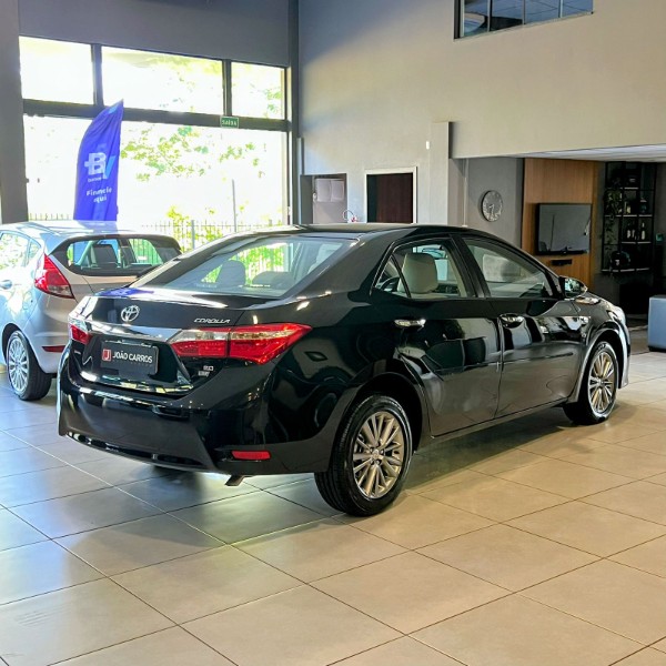 TOYOTA COROLLA 2.0 XEI 16V 2016/2016 JOÃO CARROS MULTIMARCAS GUAPORÉ / Carros no Vale