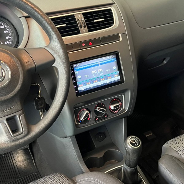 VOLKSWAGEN FOX 1.0 MI TREND 8V 2014/2014 JOÃO CARROS MULTIMARCAS GUAPORÉ / Carros no Vale