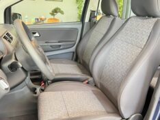 VOLKSWAGEN FOX 1.0 MI TREND 8V 2014/2014 JOÃO CARROS MULTIMARCAS GUAPORÉ / Carros no Vale