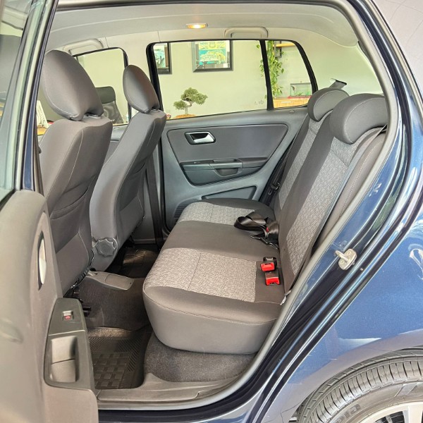 VOLKSWAGEN FOX 1.0 MI TREND 8V 2014/2014 JOÃO CARROS MULTIMARCAS GUAPORÉ / Carros no Vale