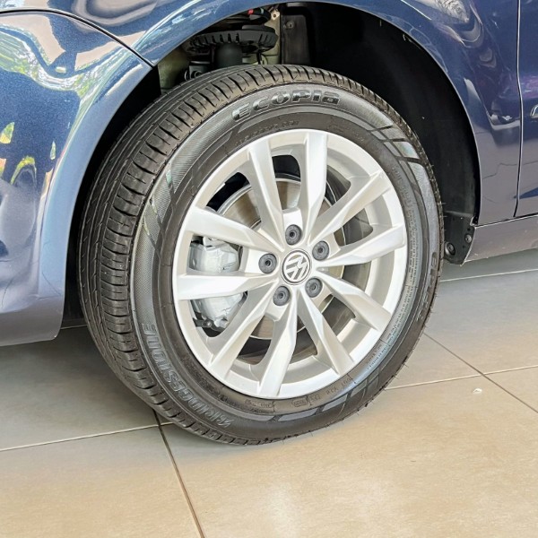 VOLKSWAGEN FOX 1.0 MI TREND 8V 2014/2014 JOÃO CARROS MULTIMARCAS GUAPORÉ / Carros no Vale