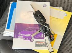 VOLKSWAGEN FOX 1.0 MI TREND 8V 2014/2014 JOÃO CARROS MULTIMARCAS GUAPORÉ / Carros no Vale