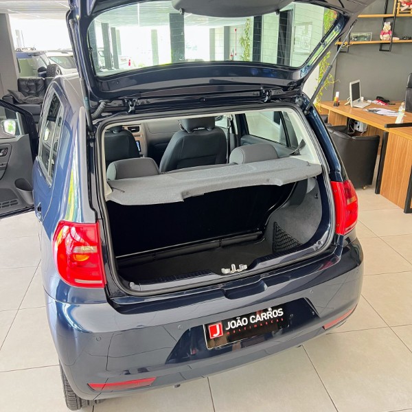 VOLKSWAGEN FOX 1.0 MI TREND 8V 2014/2014 JOÃO CARROS MULTIMARCAS GUAPORÉ / Carros no Vale