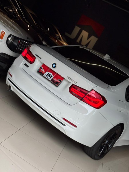 BMW 320i 2.0 MODERN 16V TURBO GASOLINA 4P AUTOMÁTICO 2016/2016 JM AUTOMÓVEIS VENÂNCIO AIRES / Carros no Vale