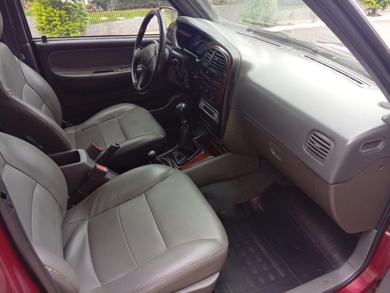 KIA SPORTAGE 2.2 DLX 4X4 2001/2001 ALTERNATIVA VEÍCULOS LAJEADO / Carros no Vale