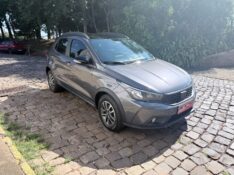 FIAT ARGO 1.3 FIREFLY FLEX TREKKING CVT 2024/2024 ELY AUTOMÓVEIS LAJEADO / Carros no Vale