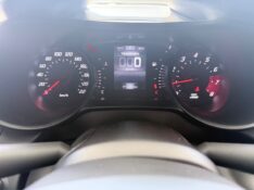 FIAT ARGO 1.3 FIREFLY FLEX TREKKING CVT 2024/2024 ELY AUTOMÓVEIS LAJEADO / Carros no Vale