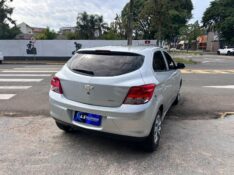 CHEVROLET ONIX HATCH LT 1.0 8V FLEXPOWER 5P MEC. 2013/2013 LS MULTIMARCAS VENÂNCIO AIRES / Carros no Vale