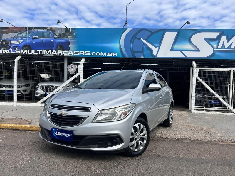 CHEVROLET ONIX HATCH LT 1.0 8V FLEXPOWER 5P MEC. 2013/2013 LS MULTIMARCAS VENÂNCIO AIRES / Carros no Vale