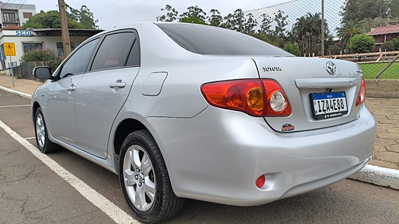 TOYOTA COROLLA 1.8 XEI 16V FLEX 4P AUTOMÁTICO 2009/2010 ADRIANO VEÍCULOS CRUZEIRO DO SUL / Carros no Vale