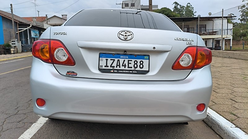 TOYOTA COROLLA 1.8 XEI 16V FLEX 4P AUTOMÁTICO 2009/2010 ADRIANO VEÍCULOS CRUZEIRO DO SUL / Carros no Vale