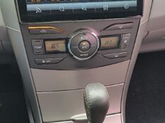 TOYOTA COROLLA 1.8 XEI 16V FLEX 4P AUTOMÁTICO 2009/2010 ADRIANO VEÍCULOS CRUZEIRO DO SUL / Carros no Vale