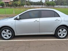TOYOTA COROLLA 1.8 XEI 16V FLEX 4P AUTOMÁTICO 2009/2010 ADRIANO VEÍCULOS CRUZEIRO DO SUL / Carros no Vale