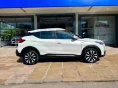 NISSAN KICKS SV 1.6 2018/2019 SÉTIMA VEÍCULOS GUAPORÉ / Carros no Vale