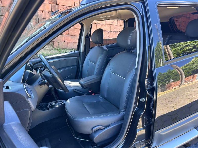 RENAULT DUSTER DYNAMIQUE 2.0 FLEX 16V AUT. 2013/2013 LS MULTIMARCAS VENÂNCIO AIRES / Carros no Vale