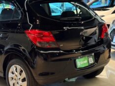 CHEVROLET ONIX 1.4 LT 2015/2015 JM AUTOMÓVEIS VENÂNCIO AIRES / Carros no Vale