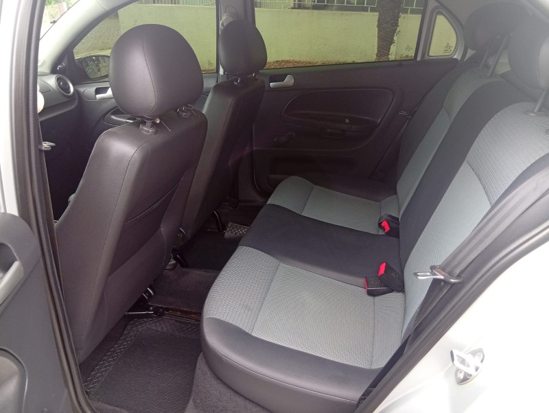 VOLKSWAGEN GOL 1.0 2011/2012 ALTERNATIVA VEÍCULOS LAJEADO / Carros no Vale