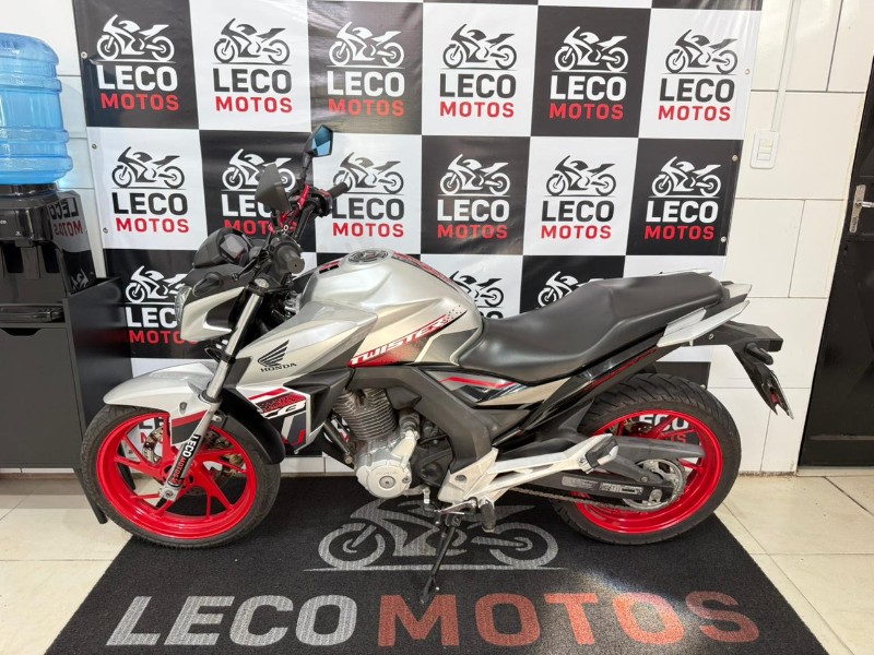HONDA MOTOS CB 250F TWISTER 2021/2021 LECO MOTOS VENÂNCIO AIRES / Carros no Vale