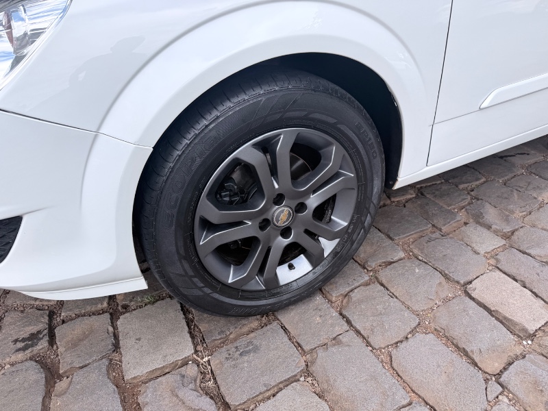 CHEVROLET VECTRA 2.0 ELEGANCE 8V 2010/2010 ELY AUTOMÓVEIS LAJEADO / Carros no Vale