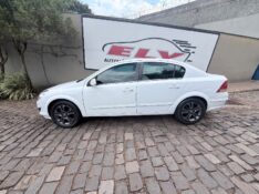 CHEVROLET VECTRA 2.0 ELEGANCE 8V 2010/2010 ELY AUTOMÓVEIS LAJEADO / Carros no Vale