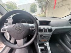 CHEVROLET VECTRA 2.0 ELEGANCE 8V 2010/2010 ELY AUTOMÓVEIS LAJEADO / Carros no Vale