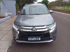 MITSUBISHI OUTLANDER 3.0 GT 2016/2016 ALTERNATIVA VEÍCULOS LAJEADO / Carros no Vale