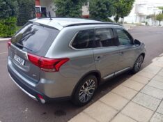 MITSUBISHI OUTLANDER 3.0 GT 2016/2016 ALTERNATIVA VEÍCULOS LAJEADO / Carros no Vale